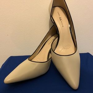 Anne Klein High Heels Size 9M